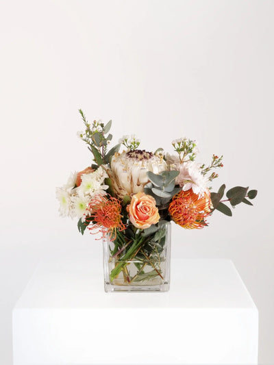 Send Vibrant Office Desk Flowers to Delight Them